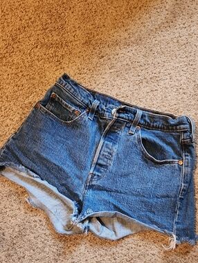 Levi's 501 Classic High-Waist Denim Cutoff Shorts - Blue